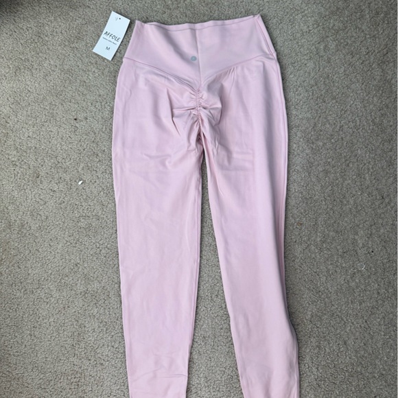 Pink Ruched Leggings - Picture 2 of 4